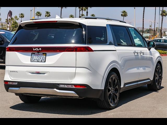 2024 Kia Carnival SX