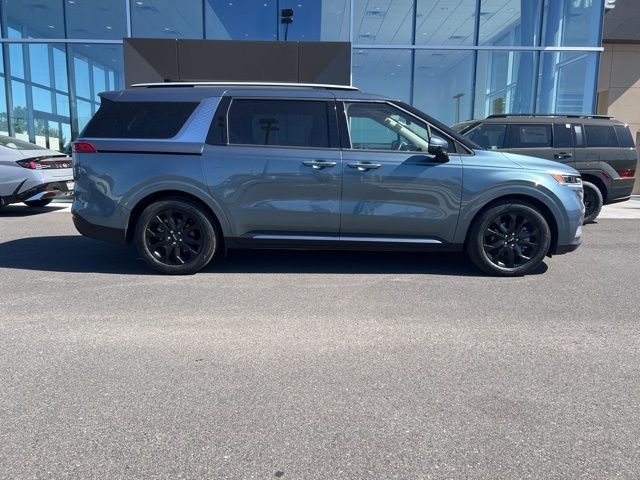 2024 Kia Carnival SX