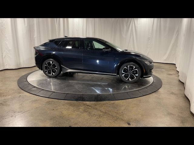 2024 Kia EV6 Wind