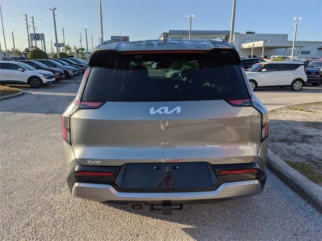 2024 Kia EV9 Land