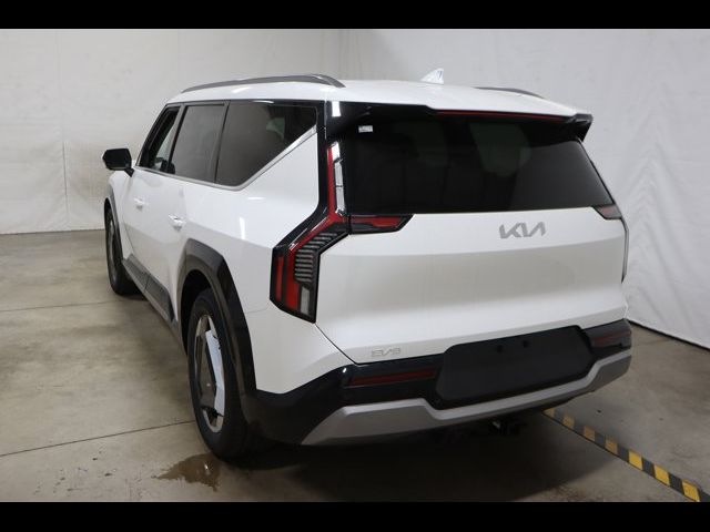 2024 Kia EV9 Land