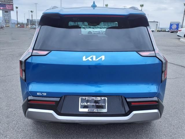 2024 Kia EV9 Land