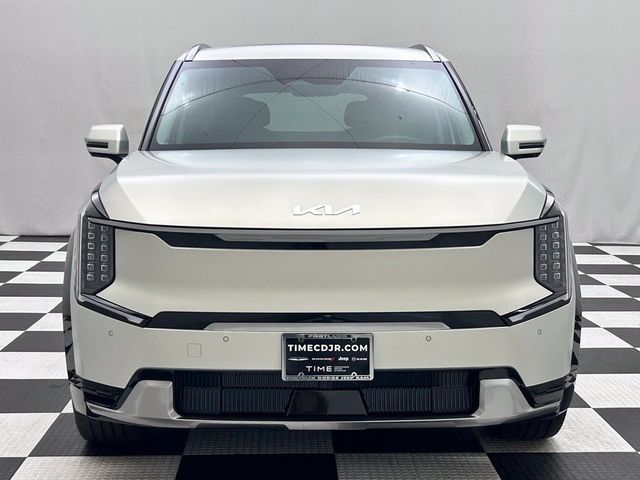 2024 Kia EV9 Land
