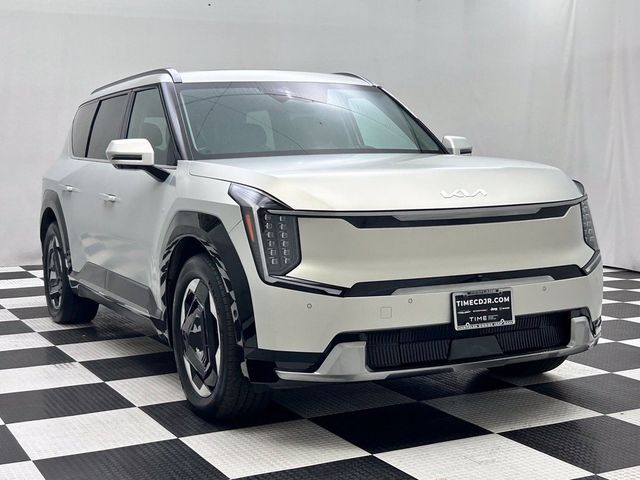 2024 Kia EV9 Land