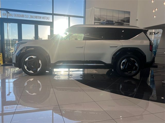 2024 Kia EV9 Land