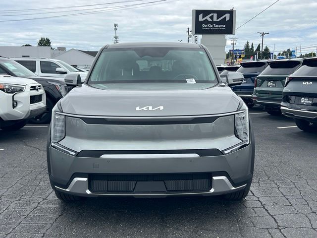 2024 Kia EV9 Light Short Range