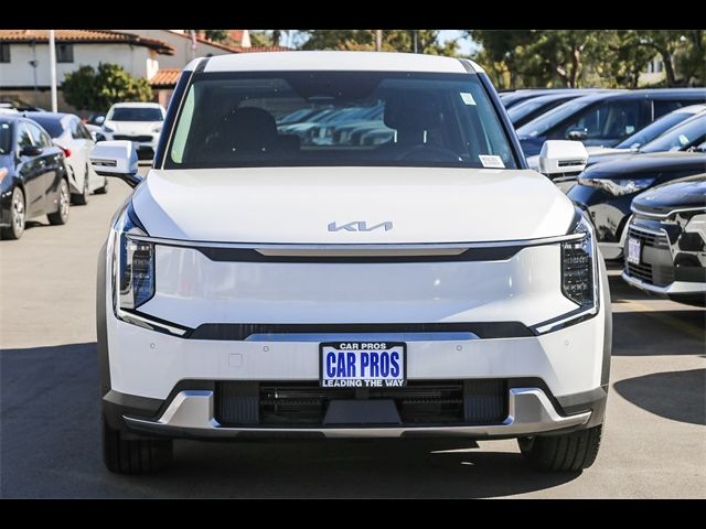 2024 Kia EV9 Light Short Range