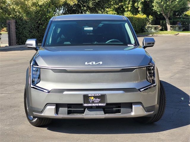 2024 Kia EV9 Light Long Range