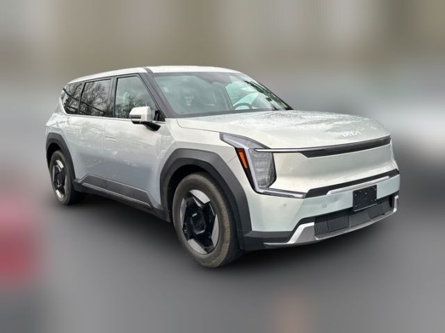 2024 Kia EV9 Light Long Range