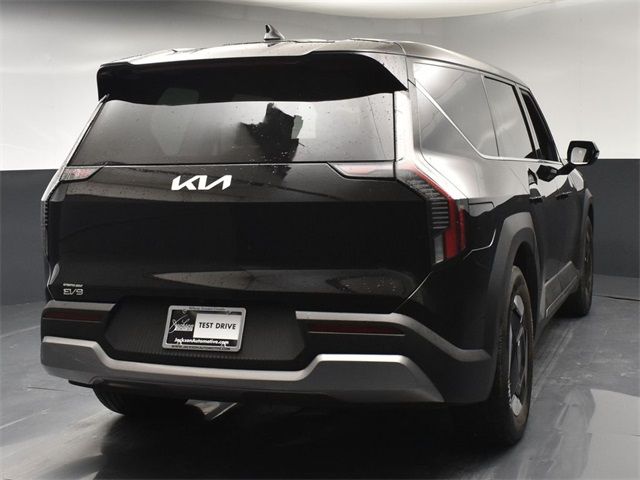 2024 Kia EV9 Light Long Range