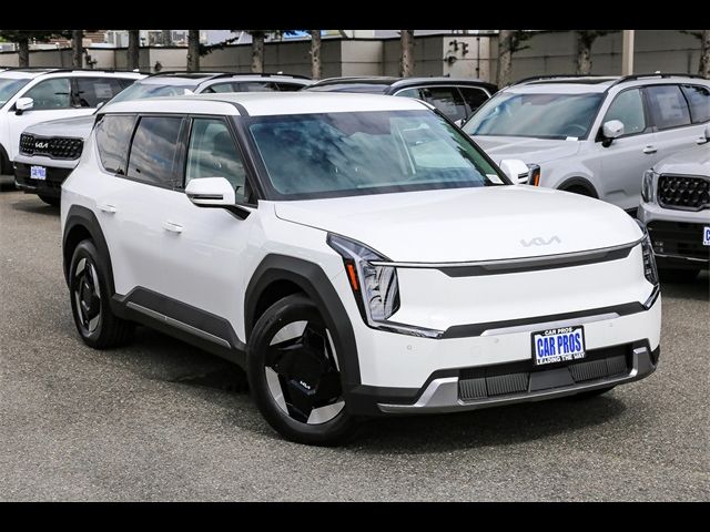 2024 Kia EV9 Light Long Range