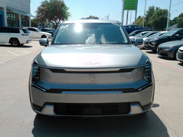2024 Kia EV9 Light Long Range