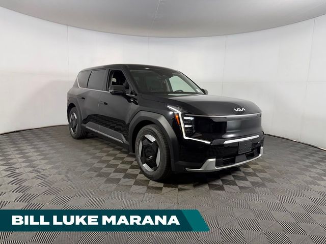 2024 Kia EV9 Light Long Range