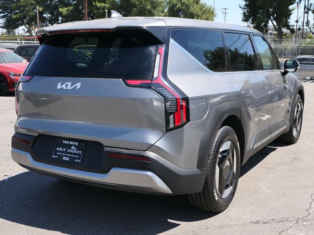 2024 Kia EV9 Light Long Range