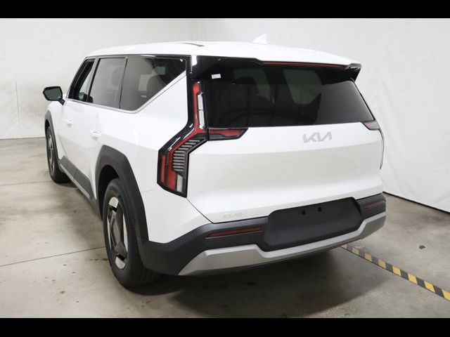 2024 Kia EV9 Light Long Range