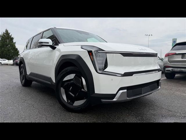 2024 Kia EV9 Light Long Range