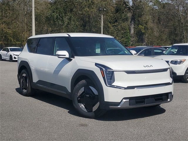 2024 Kia EV9 Light Long Range