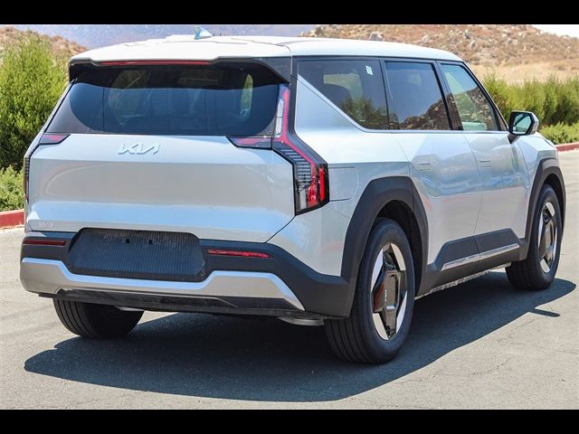 2024 Kia EV9 Light Long Range