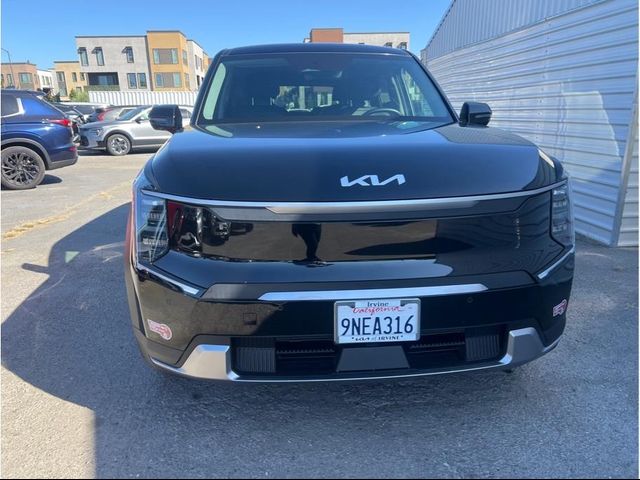2024 Kia EV9 Light Long Range