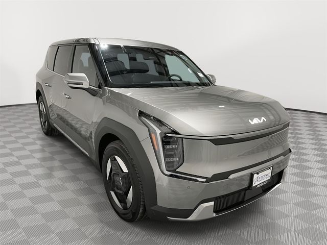 2024 Kia EV9 Light Short Range