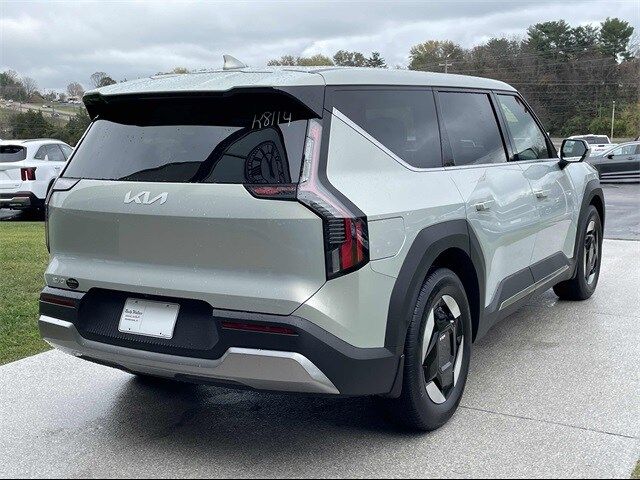 2024 Kia EV9 Light Short Range