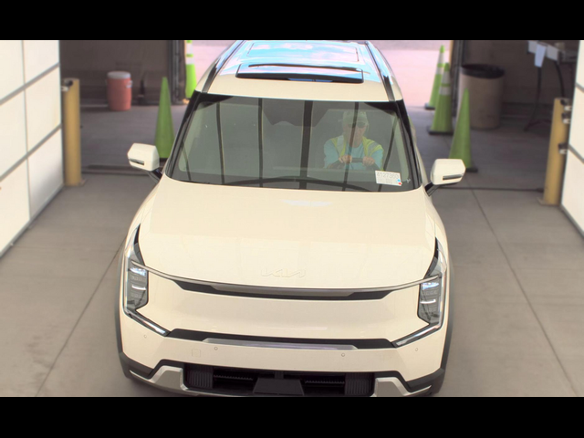 2024 Kia EV9 Wind