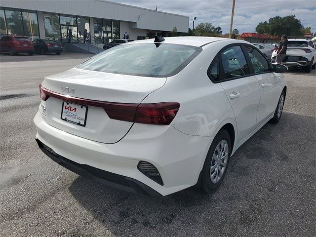 2024 Kia Forte LX