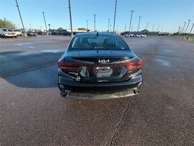 2024 Kia Forte LX