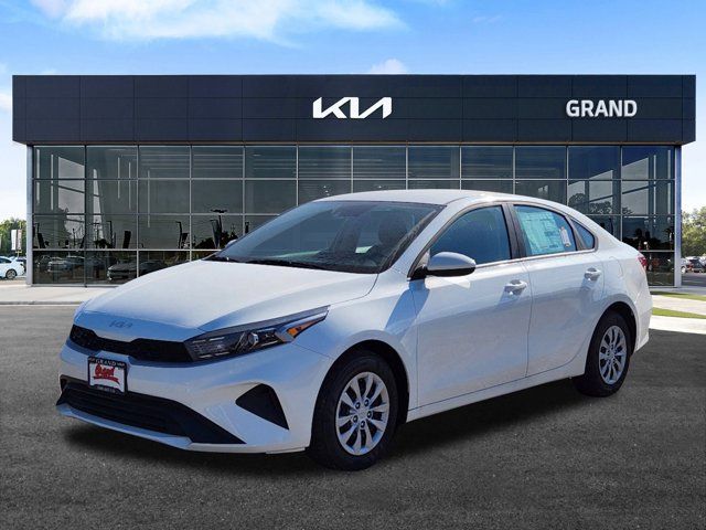 2024 Kia Forte LXS