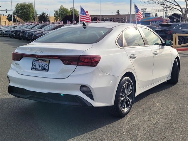 2024 Kia Forte LXS