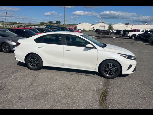 2024 Kia Forte LX