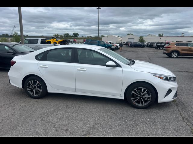 2024 Kia Forte LX