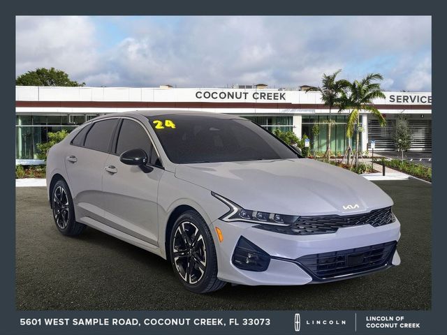 2024 Kia K5 GT-Line