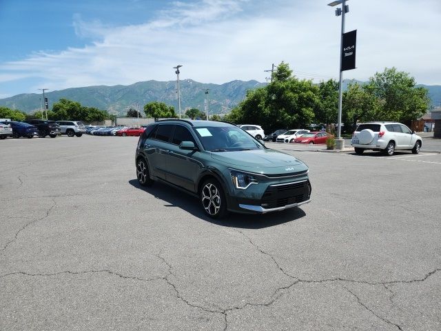 2024 Kia Niro SX Touring