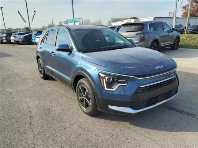 2024 Kia Niro EX