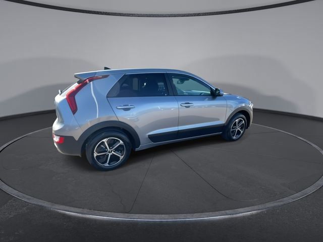 2024 Kia Niro LX