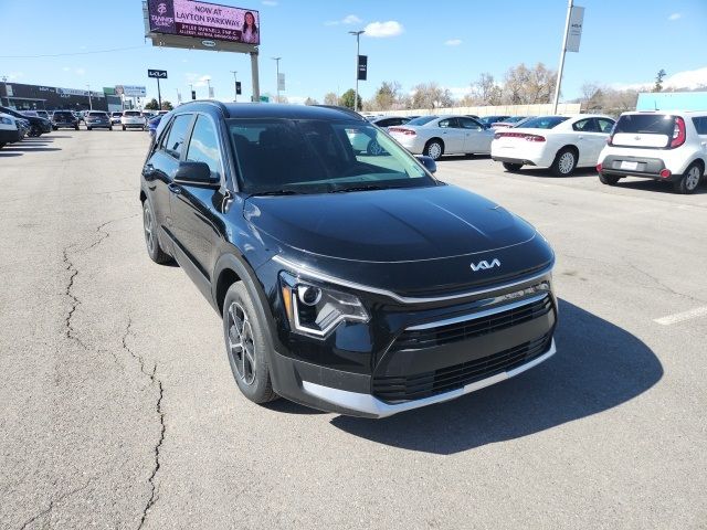 2024 Kia Niro LX