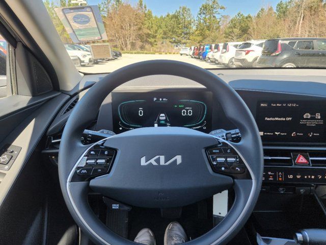 2024 Kia Niro LX