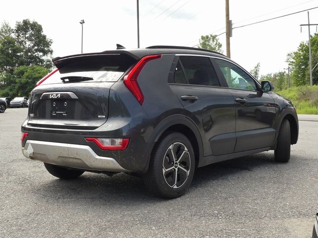 2024 Kia Niro LX