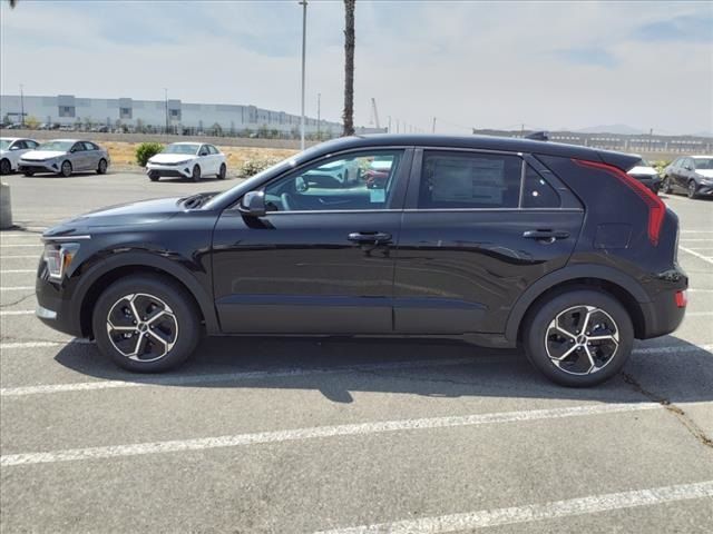 2024 Kia Niro LX