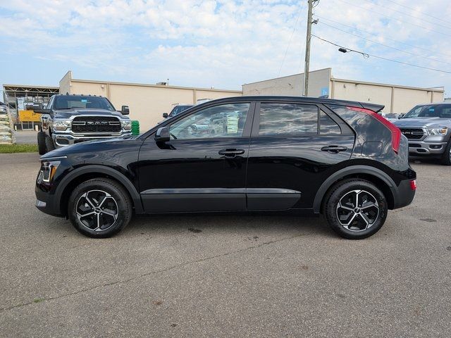 2024 Kia Niro LX