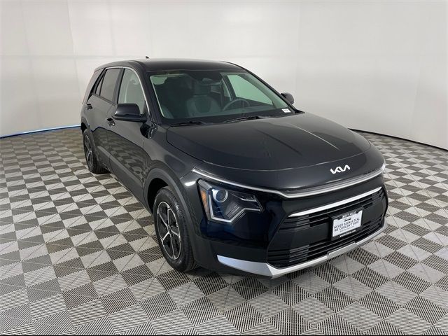 2024 Kia Niro LX