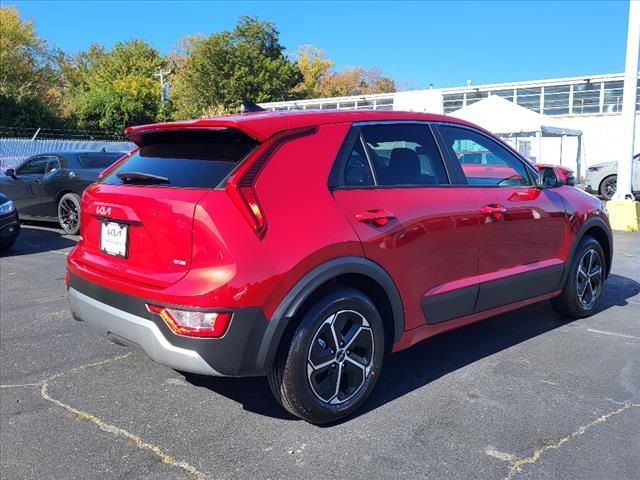 2024 Kia Niro LX