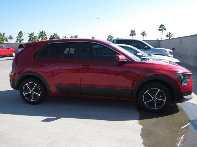 2024 Kia Niro LX