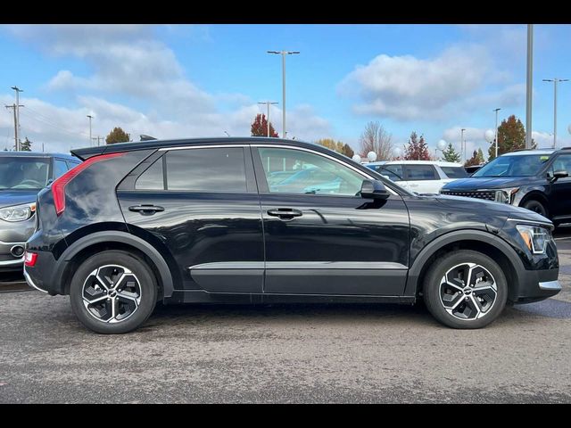 2024 Kia Niro LX