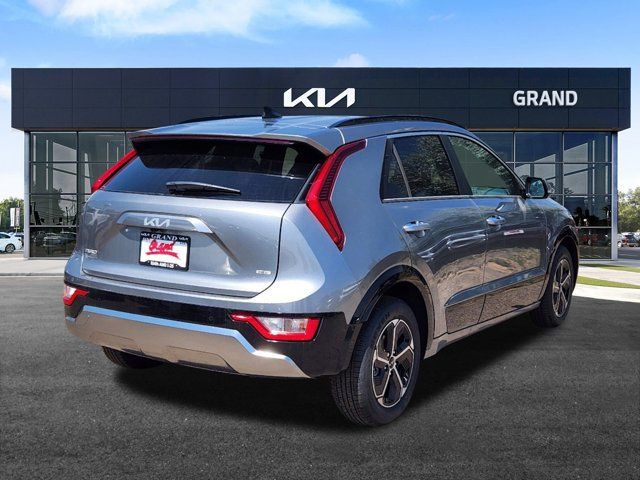 2024 Kia Niro SX