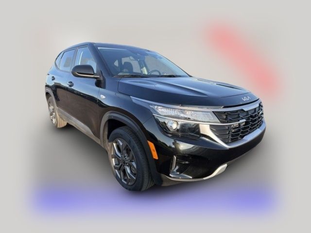 2024 Kia Seltos LX