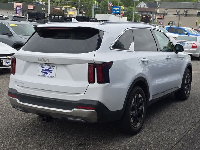 2024 Kia Sorento S