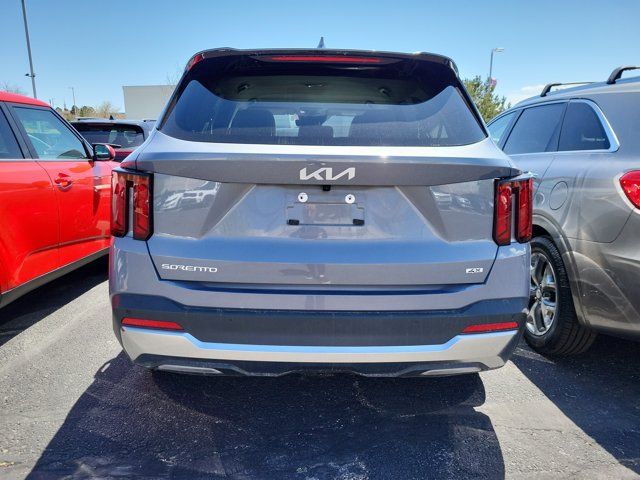 2024 Kia Sorento S