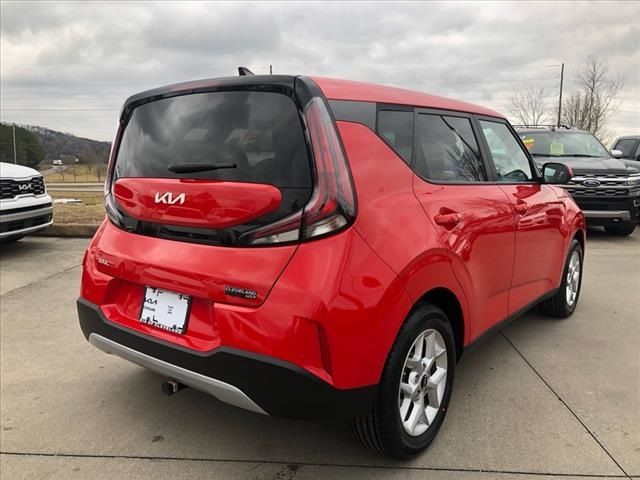 2024 Kia Soul LX